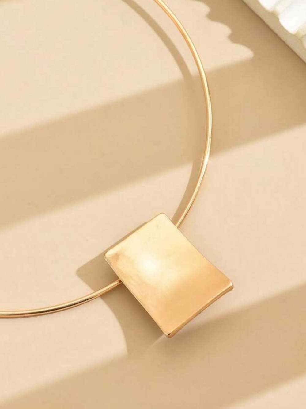 Silver Modern Rectangle Pendant Choker Necklace - Picture 3 of 4